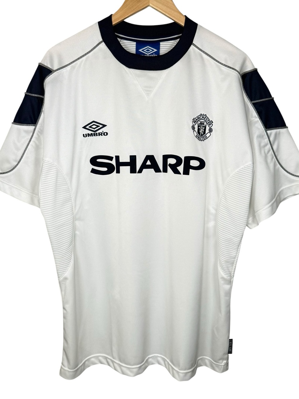 Vintage Umbro Manchester United Sharp Jersey White Navy Size Large